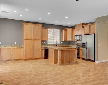 1005 Roaring River Avenue - Photo Thumbnail 22