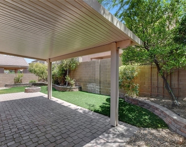 1005 Roaring River Avenue - Photo Thumbnail 3