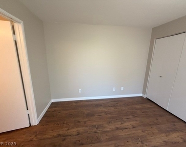8600 W Charleston Bl Boulevard - Photo Thumbnail 20