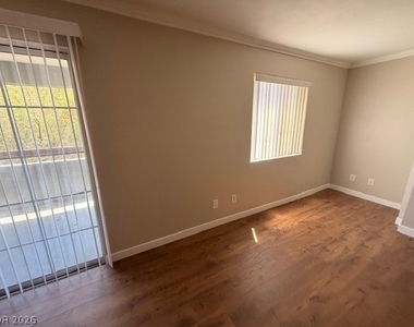 8600 W Charleston Bl Boulevard - Photo Thumbnail 4