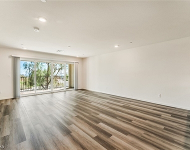 3892 Enchanted Sky Street - Photo Thumbnail 6