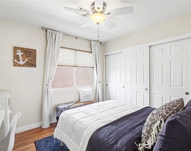 2025 Shining Feather Lane - Photo Thumbnail 34