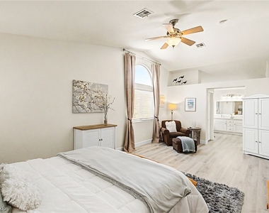 2025 Shining Feather Lane - Photo Thumbnail 41