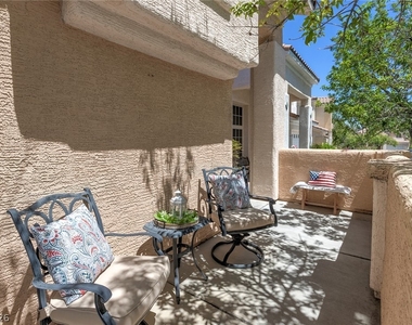2025 Shining Feather Lane - Photo Thumbnail 4