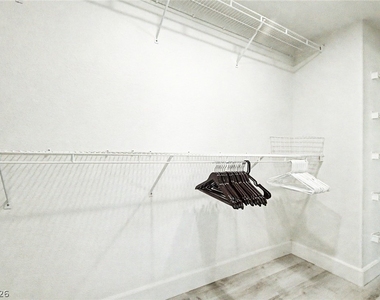 2025 Shining Feather Lane - Photo Thumbnail 47