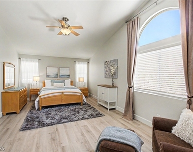 2025 Shining Feather Lane - Photo Thumbnail 43
