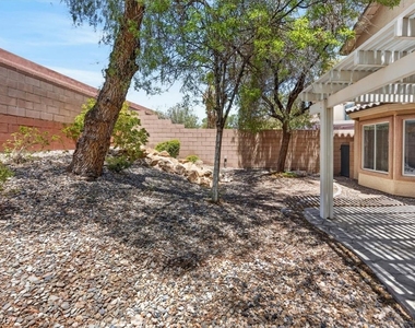 561 Aspen Leaf Street - Photo Thumbnail 47
