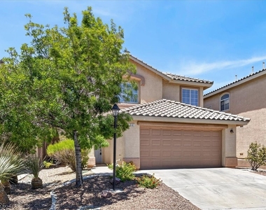 561 Aspen Leaf Street - Photo Thumbnail 1