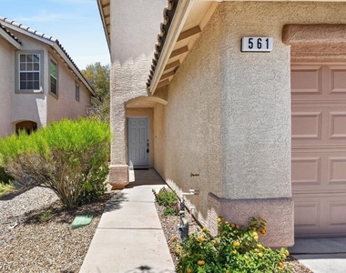 561 Aspen Leaf Street - Photo Thumbnail 4