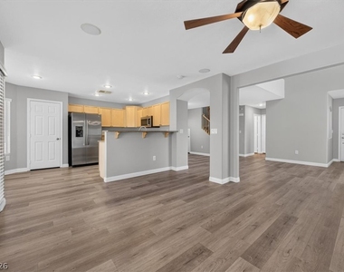 561 Aspen Leaf Street - Photo Thumbnail 33