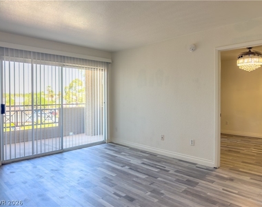 8070 W Russell Road - Photo Thumbnail 1