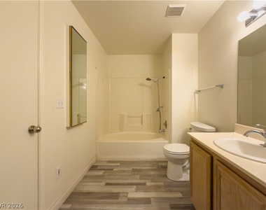 8070 W Russell Road - Photo Thumbnail 6