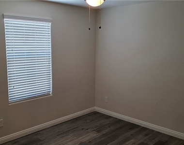 4534 Dover Straight Street - Photo Thumbnail 13