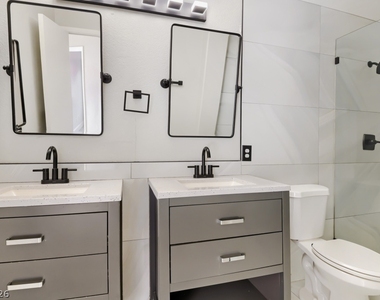 9753 Silver Lasso Street - Photo Thumbnail 22