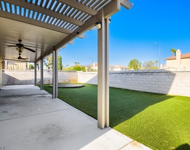 9753 Silver Lasso Street - Photo Thumbnail 27