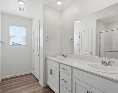 4706 Turquoise Cliffs Avenue - Photo Thumbnail 22