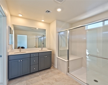 10167 Glowing Amber Street - Photo Thumbnail 10
