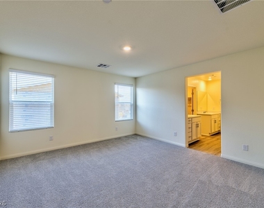 4702 Arctic Cliffs Avenue - Photo Thumbnail 13