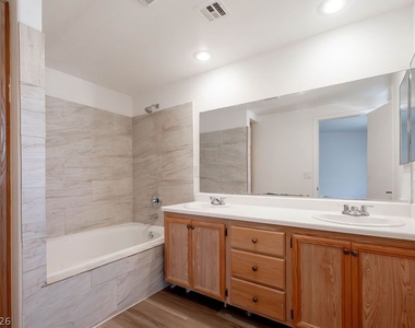 2095 Betty Davis Street - Photo Thumbnail 18