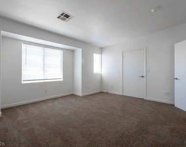 2095 Betty Davis Street - Photo Thumbnail 25