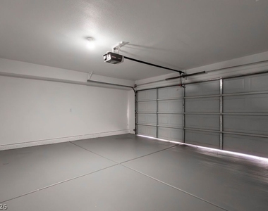 2095 Betty Davis Street - Photo Thumbnail 13