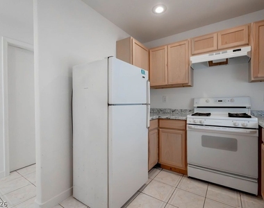 2095 Betty Davis Street - Photo Thumbnail 8