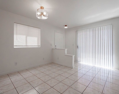 2095 Betty Davis Street - Photo Thumbnail 4