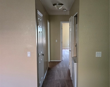 7200 Pirates Cove Road - Photo Thumbnail 7