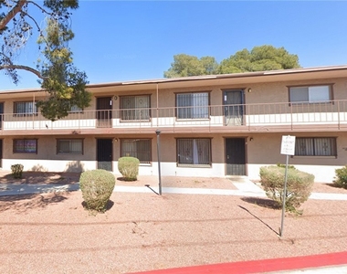 615 S Royal Crest Circle - Photo Thumbnail 6