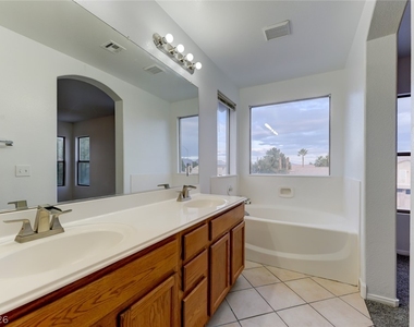 4548 Grand Rock Drive - Photo Thumbnail 9