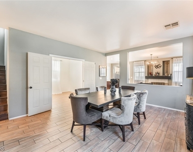 4217 Walnut Glen Drive - Photo Thumbnail 6