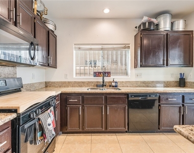 4217 Walnut Glen Drive - Photo Thumbnail 23