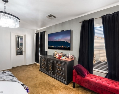 4217 Walnut Glen Drive - Photo Thumbnail 5