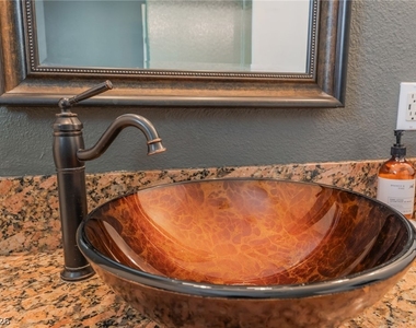 4217 Walnut Glen Drive - Photo Thumbnail 12