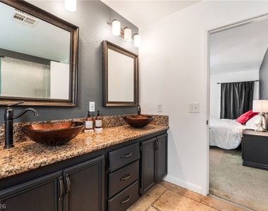 4217 Walnut Glen Drive - Photo Thumbnail 11