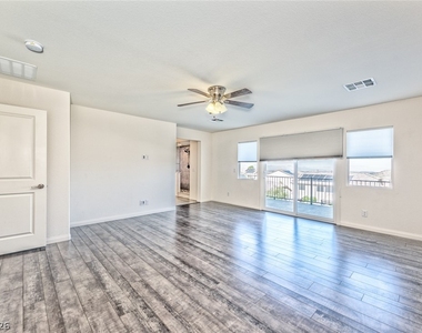 4536 Eagle Nest Peak Street - Photo Thumbnail 10