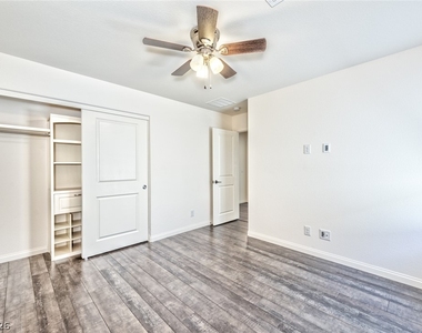 4536 Eagle Nest Peak Street - Photo Thumbnail 16
