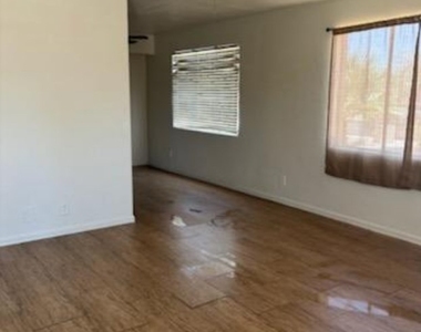 1318 Rexford Place - Photo Thumbnail 1