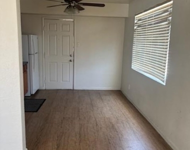 1318 Rexford Place - Photo Thumbnail 16