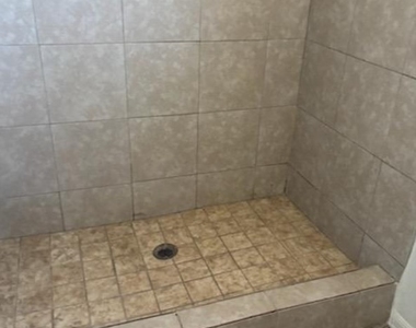 1318 Rexford Place - Photo Thumbnail 8