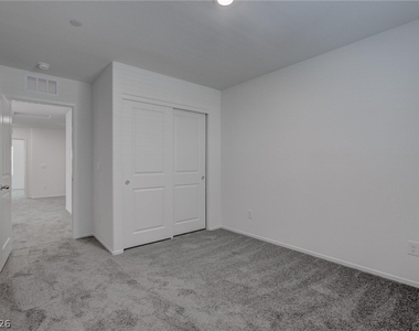 7371 Craig Cove Court - Photo Thumbnail 28