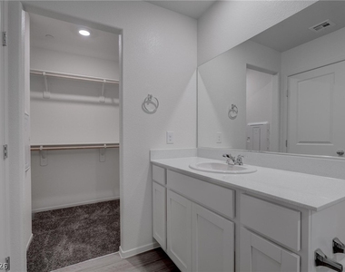 7371 Craig Cove Court - Photo Thumbnail 23