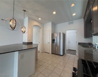 7869 Tyrell Peaks Street - Photo Thumbnail 6