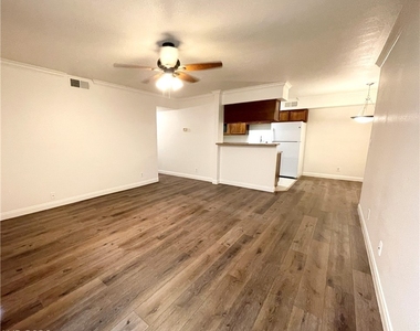 3135 S Mojave Road - Photo Thumbnail 3