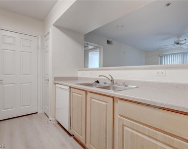 6955 N Durango Drive - Photo Thumbnail 9