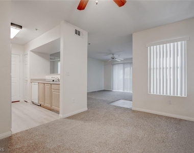 6955 N Durango Drive - Photo Thumbnail 7