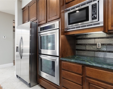 2451 Hollow Rock Court - Photo Thumbnail 17