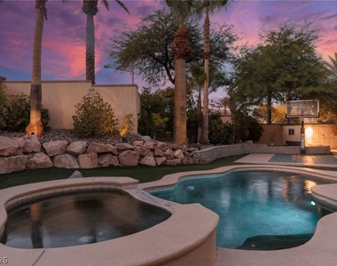 2451 Hollow Rock Court - Photo Thumbnail 6