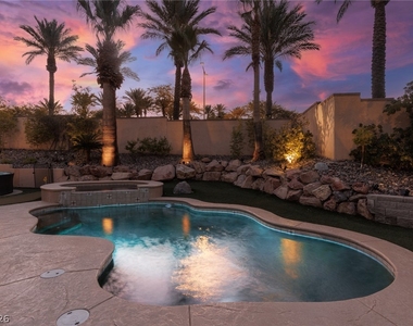 2451 Hollow Rock Court - Photo Thumbnail 7