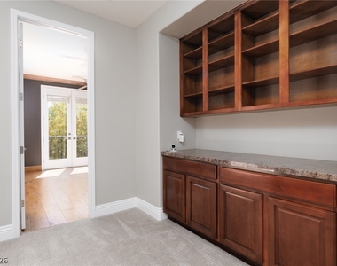 2451 Hollow Rock Court - Photo Thumbnail 24